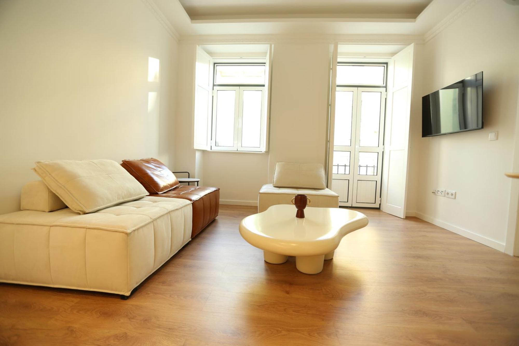63 Letter Sanches Apartment *